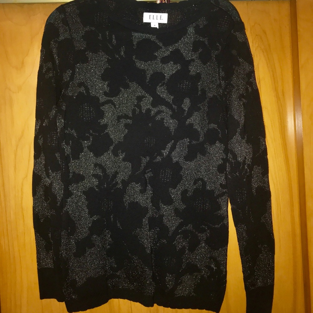 Scalloped edge sweater